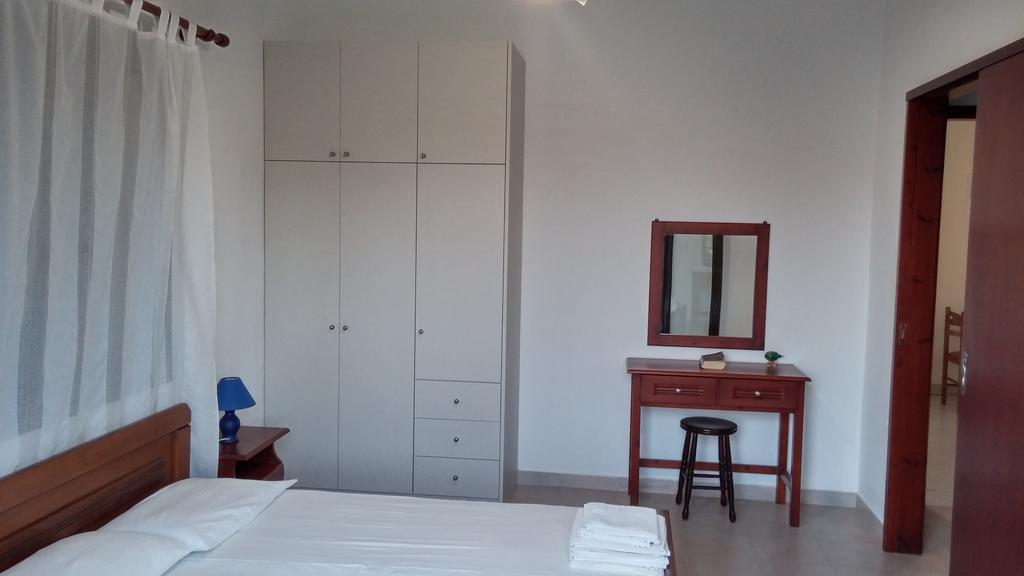Dora Apartments Tragaki Ngoại thất bức ảnh